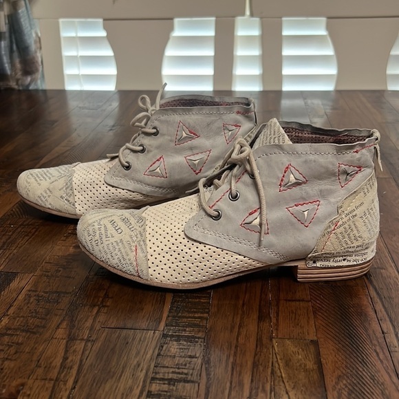 VTG Clocharme Ankle Bootie newsprint cap toe lace up 80’s size 37 - Picture 5 of 16